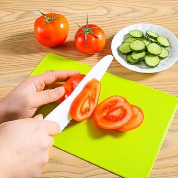 New Colorful Kids Safety Knife 36 Pcs Set for Real Cooking - Picture 4 of 4